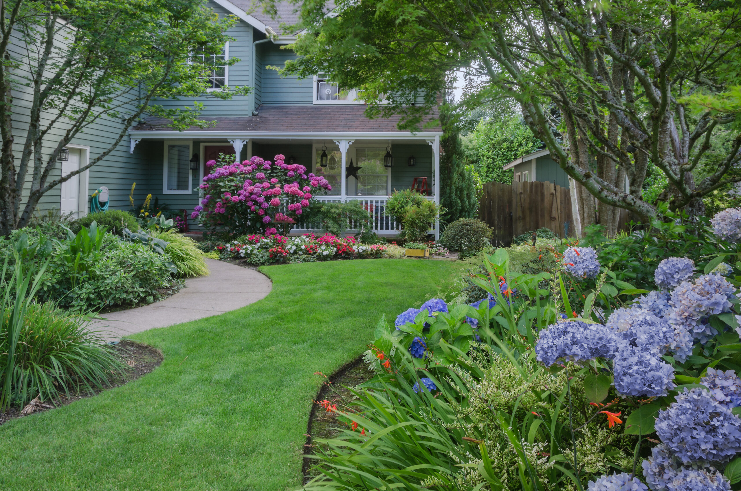 Adorable landscape and lawn care - Muscatine IA Davenport IA Bettendorf IA Rock Island IL Moline IL - Eastern Iowa Landscape Service, LLC