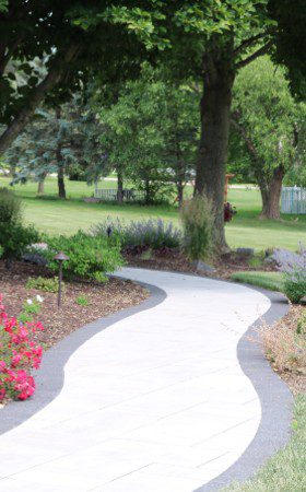 Walkways - Affordable Landscaping and lawn care - Muscatine IA Davenport IA Bettendorf IA Rock Island IL Moline IL - Eastern Iowa Landscape Service, LLC